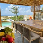 The Nine Graces- Liv, Stunning Views, Pool Villa *