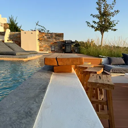 Villa The Nine Graces- Liv, Stunning Views, Pool