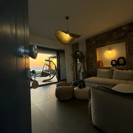 The Nine Graces- Liv, Stunning Views, Pool