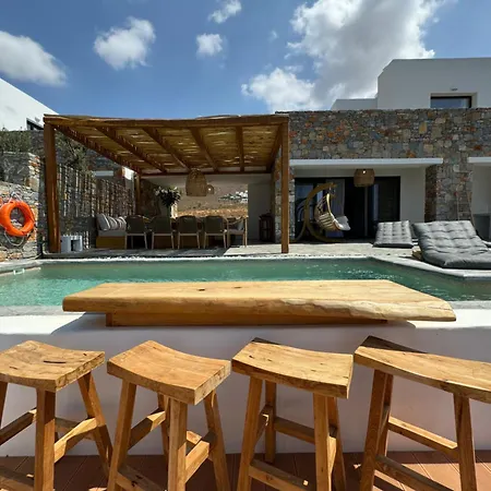 Villa The Nine Graces- Liv, Stunning Views, Pool *