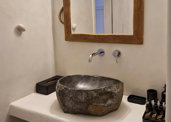 Villa The Nine Graces- Villa Liv, Stunning Views, Pool