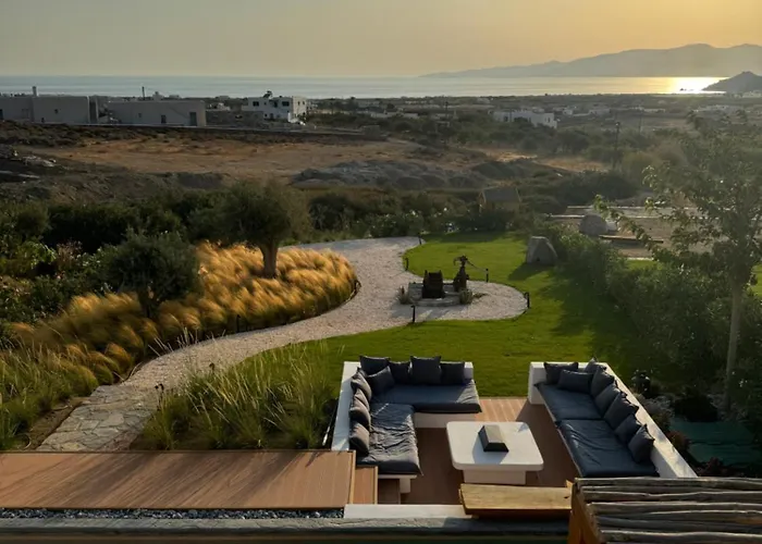 Villa The Nine Graces- Villa Liv, Stunning Views, Pool Kastrákion