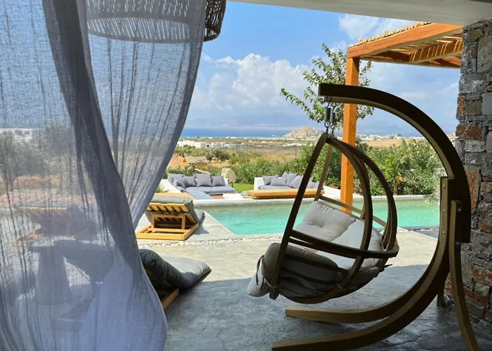 The Nine Graces- Villa Liv, Stunning Views, Pool *