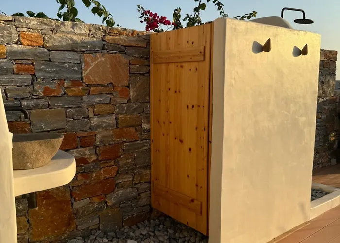 The Nine Graces- Villa Liv, Stunning Views, Pool Villa