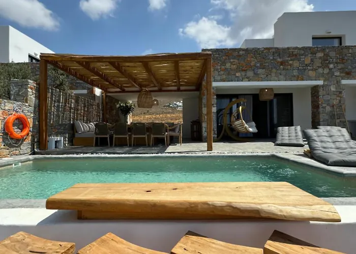 The Nine Graces- Villa Liv, Stunning Views, Pool Villa *