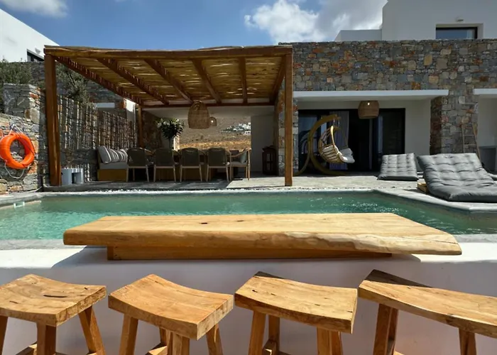 Villa The Nine Graces- Villa Liv, Stunning Views, Pool *